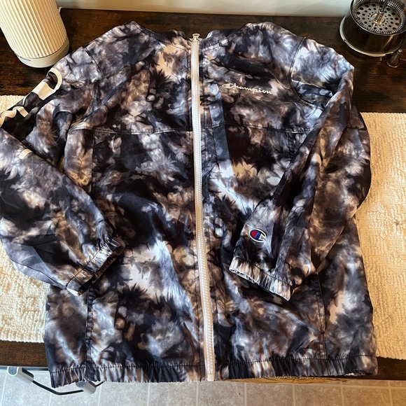 Champion jacket size small - Picture 1 of 5
